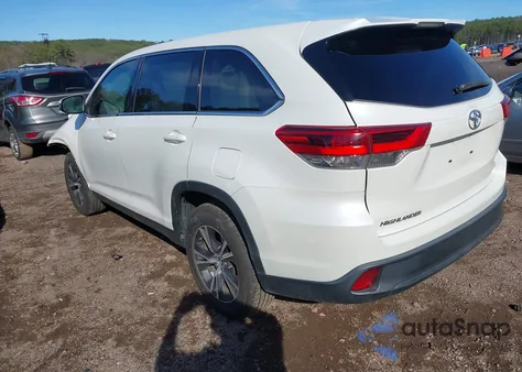2019 Toyota Highlander Le z USA, uszkodzony, nr VIN 5TDZARFH7KS055132